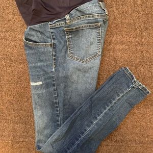 MATERNITY Skinny Jeans with Light Distressing
